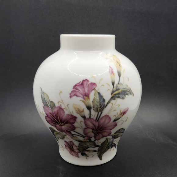 RARE!! Vintage Kaiser W Germany Liliane Floral Vase, Kaiser Porcelain Vase - Picture 10 of 12